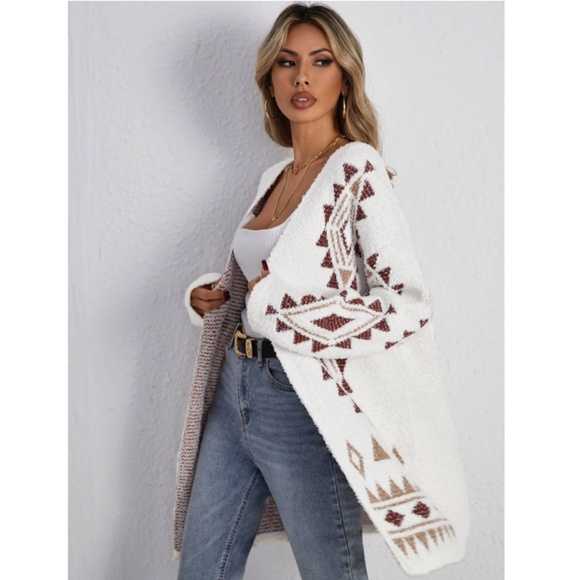 White Open Cardigan Aztec Print Long Sleeve Knee Length - Picture 5 of 7